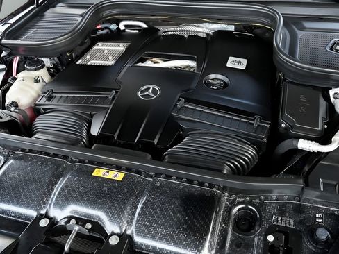 Used 2023 Mercedes-Benz Maybach GLS 600 4MATIC image 92