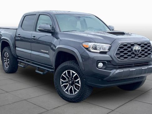 Used 2023 Toyota Tacoma TRD Sport w/ Advanced Technology Package AWD/4WD image 3