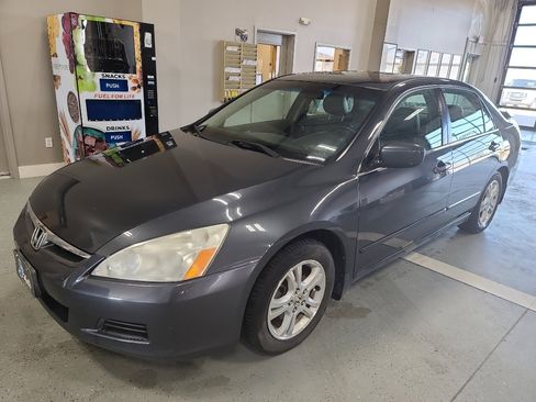 Used 2006 Honda Accord EX-L image 2