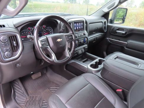 Used 2021 Chevrolet Silverado 2500 LTZ w/ LTZ Plus Package AWD/4WD image 28
