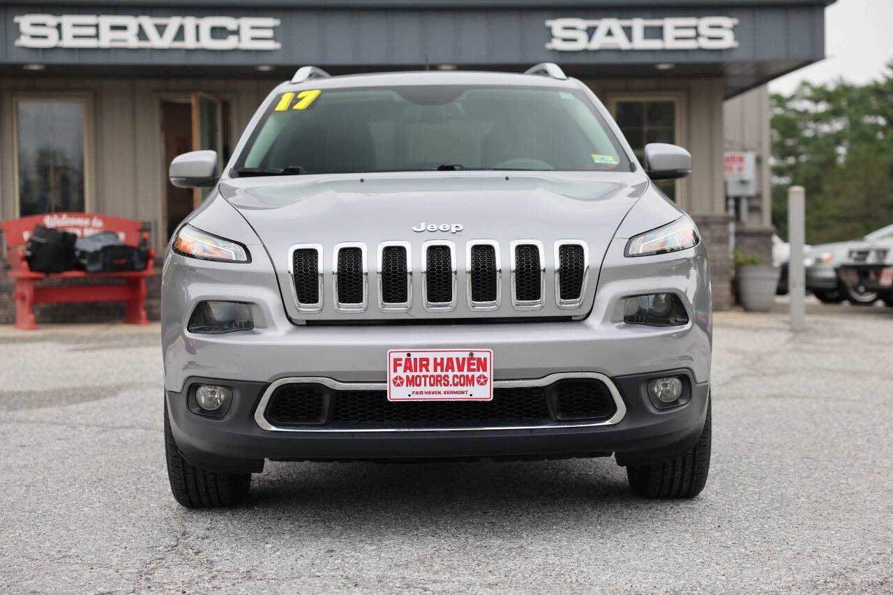 Used 2017 Jeep Cherokee Limited AWD/4WD image 8