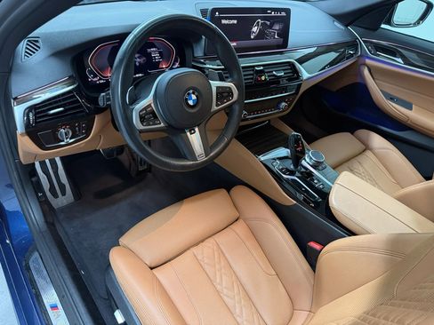 Used 2022 BMW 530i w/ M Sport Package image 9