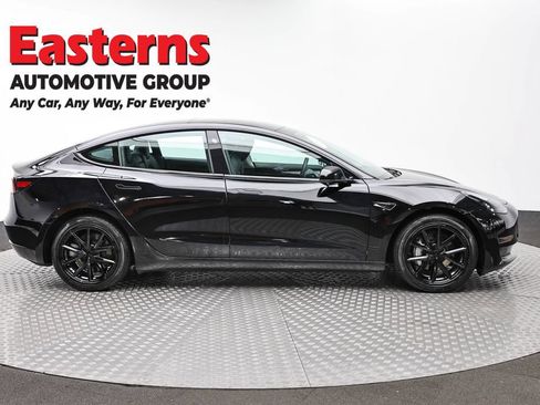 Used 2023 Tesla Model 3 Standard Range RWD image 4