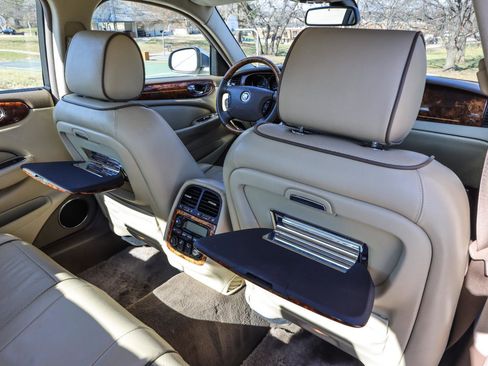 Used 2008 Jaguar XJ8 L RWD image 37