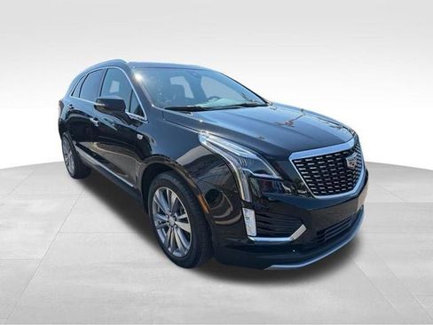 Certified 2023 Cadillac XT5 Premium Luxury AWD/4WD image 3
