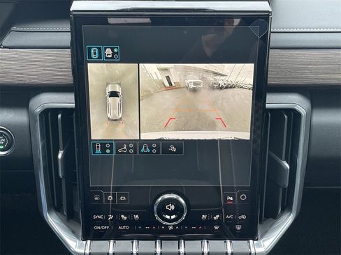 New 2026 GMC Acadia Denali w/ Super Cruise Package image 15