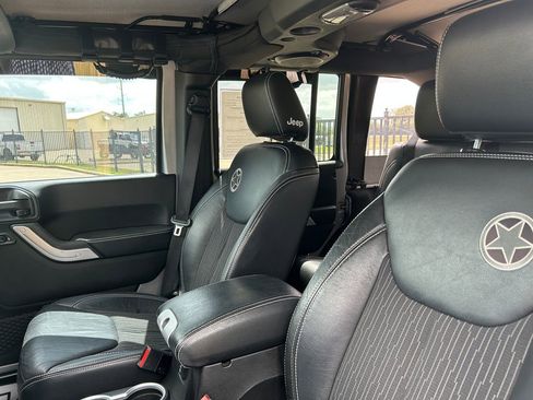 Used 2013 Jeep Wrangler Unlimited Sport AWD/4WD image 12