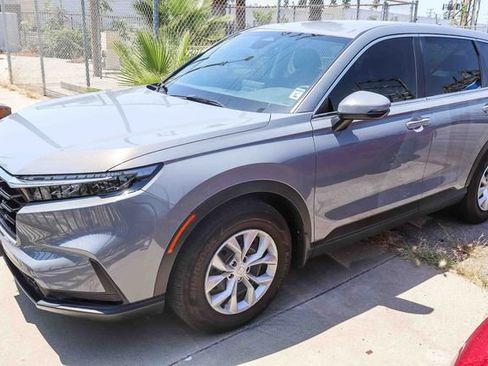 Used 2025 Honda CR-V LX image 4