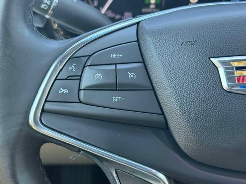 Used 2018 Cadillac XT5 AWD image 19