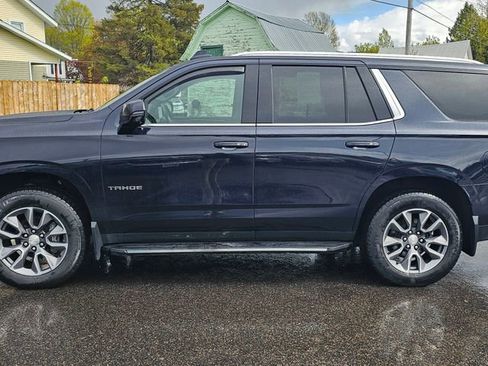 Used 2022 Chevrolet Tahoe LT w/ LT Signature Plus Package AWD/4WD image 3