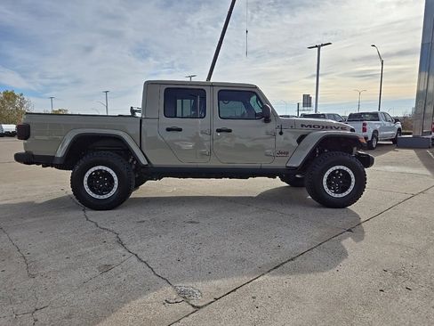 Used 2022 Jeep Gladiator Mojave w/ LED Lighting Group image 12