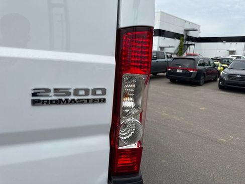 Used 2026 RAM ProMaster 2500 w/ Convenience Group FWD image 26