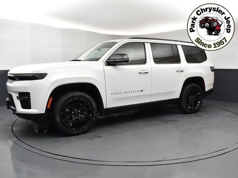 New 2026 Jeep Grand Wagoneer Limited AWD/4WD image 3