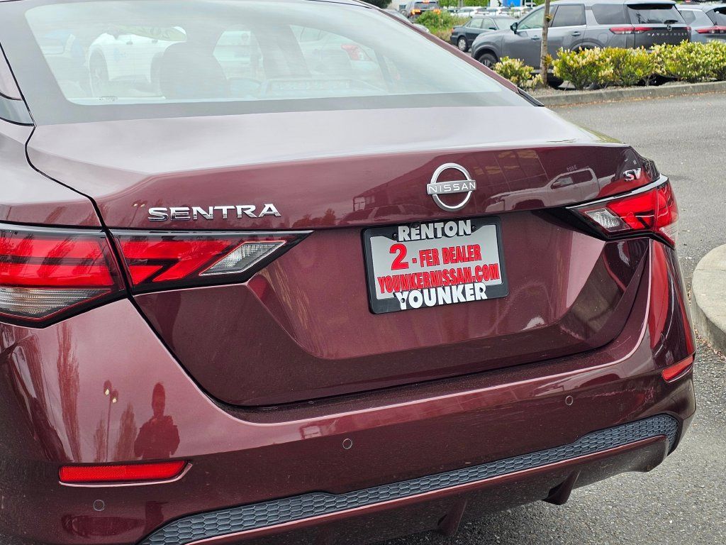 Used 2024 Nissan Sentra SV FWD image 10