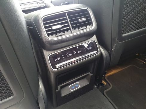 Certified 2024 Mercedes-Benz GLS 450 4MATIC image 22