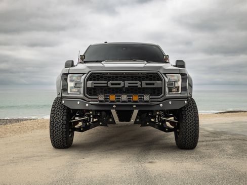 Used 2018 Ford F150 Raptor w/ Equipment Group 802A Luxury image 2