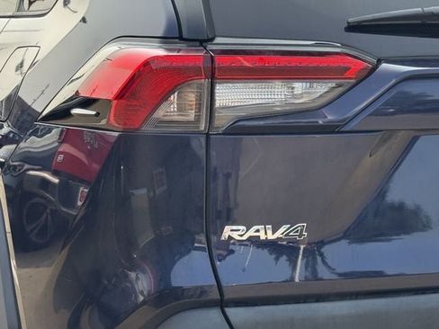 Used 2022 Toyota RAV4 XLE w/ Convenience Package AWD/4WD image 6