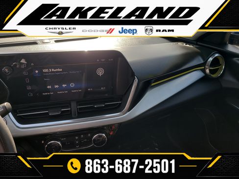 Used 2024 Chevrolet Trax LT FWD image 20