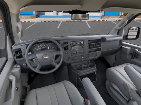 New 2025 Chevrolet Express 3500 w/ Power Convenience Package image 31