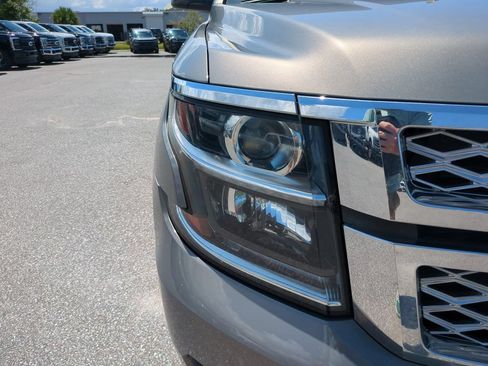 Used 2018 Chevrolet Tahoe LT w/ LT Signature Package RWD image 13