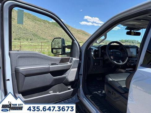 New 2026 Ford F350 Lariat w/ Black Appearance Package AWD/4WD image 13