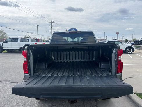 Used 2022 Chevrolet Silverado 1500 LT Trail Boss w/ LPO, Dark Essentials Package AWD/4WD image 15
