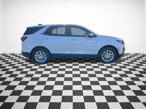 Certified 2024 Chevrolet Equinox LT AWD/4WD image 2