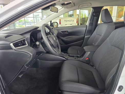 Used 2026 Toyota Corolla LE FWD image 17