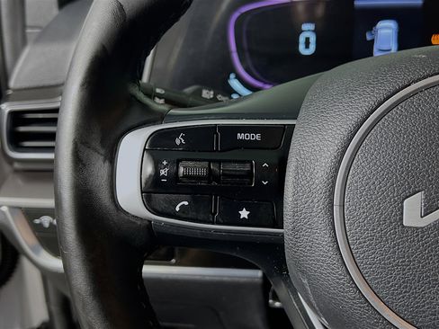 Used 2023 Kia Sportage EX image 19