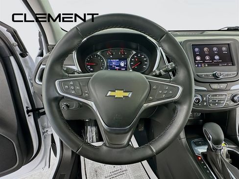 Used 2023 Chevrolet Equinox LT AWD/4WD image 15