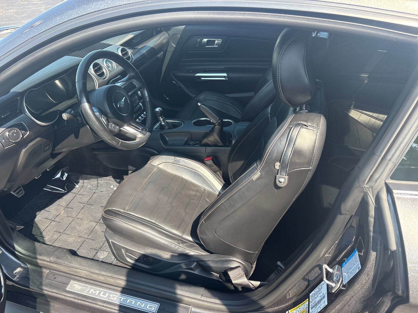 Used 2020 Ford Mustang GT Premium w/ GT Performance Package RWD image 10