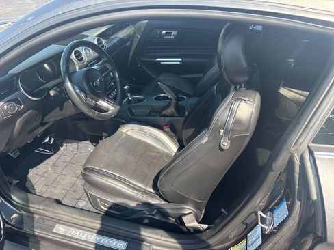 Used 2020 Ford Mustang GT Premium w/ GT Performance Package RWD image 10