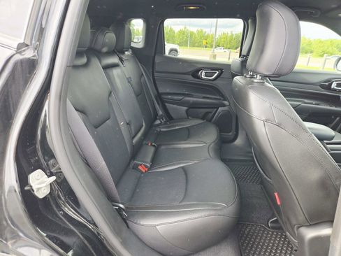 Used 2024 Jeep Compass Trailhawk AWD/4WD image 16