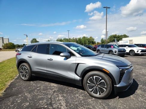 New 2025 Chevrolet Blazer EV LT image 4