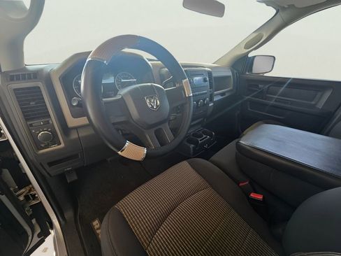 Used 2011 RAM 1500 ST w/ ST Popular Equipment Group AWD/4WD image 30