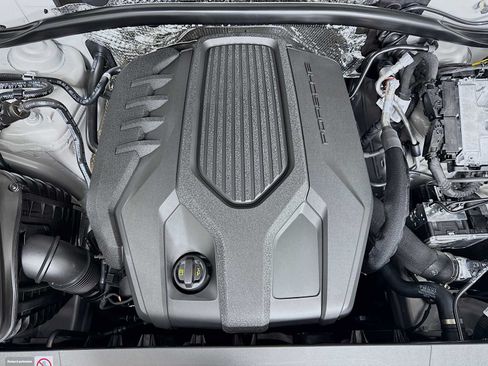 New 2026 Porsche Macan AWD/4WD image 31