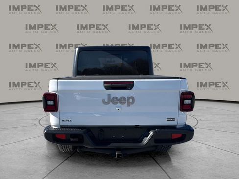 Used 2021 Jeep Gladiator Overland w/ Uconnect 4C Nav & Sound Group image 4
