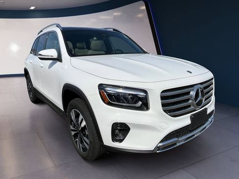 Certified 2026 Mercedes-Benz GLB 250 4MATIC image 7