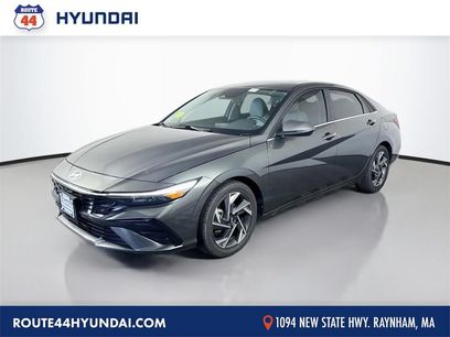 Used 2025 Hyundai Elantra Limited