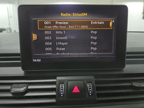 Used 2019 Audi Q5 2.0T Premium w/ Convenience Package AWD/4WD image 23