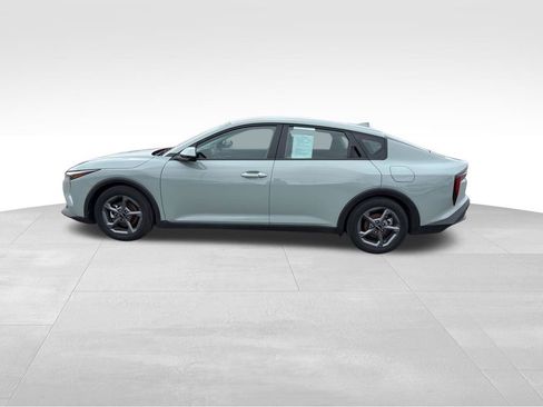 Certified 2025 Kia K4 LXS image 3