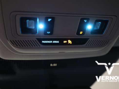 New 2025 Ford Explorer Active image 27