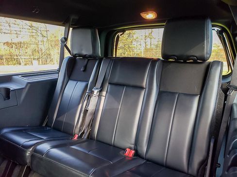 Used 2017 Ford Expedition EL Platinum image 18