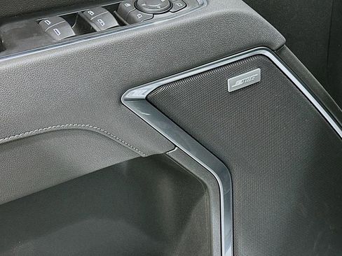 New 2026 GMC Sierra 1500 SLT RWD image 21