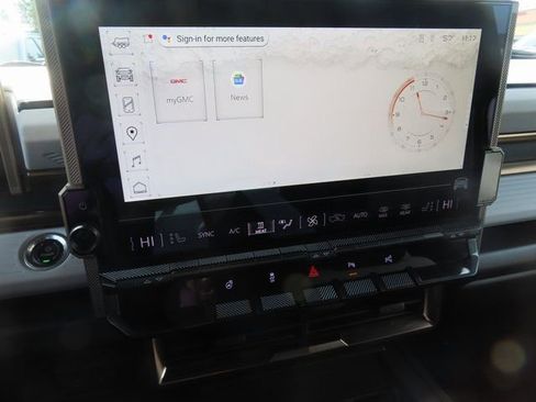 Used 2024 GMC Hummer EV 2X image 34