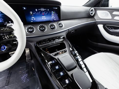 Used 2024 Mercedes-Benz AMG GT 63 S image 15