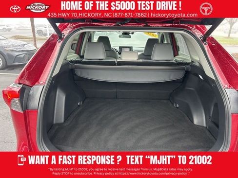 Used 2020 Toyota RAV4 XLE Premium image 8