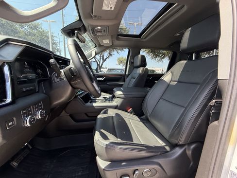 Used 2024 GMC Sierra 2500 Denali w/ Denali Reserve Package AWD/4WD image 27