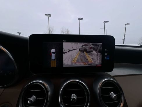 Used 2022 Mercedes-Benz GLC 300 4MATIC image 17