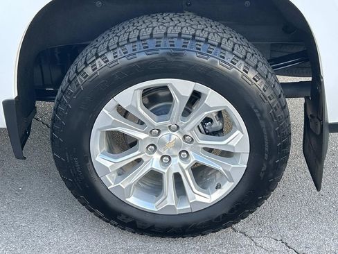 Used 2023 Chevrolet Silverado 1500 LTZ image 16
